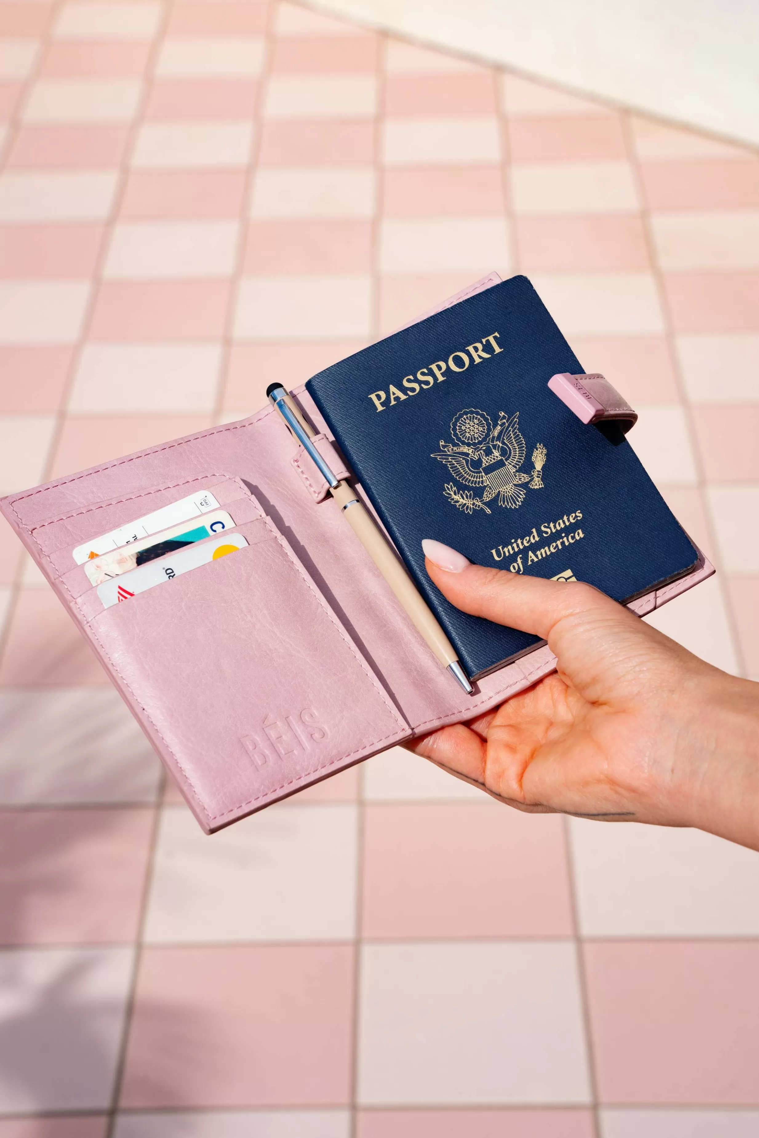 Outlet The Passport & Luggage Tag Set In Atlas Pink Wallets & Wristlets