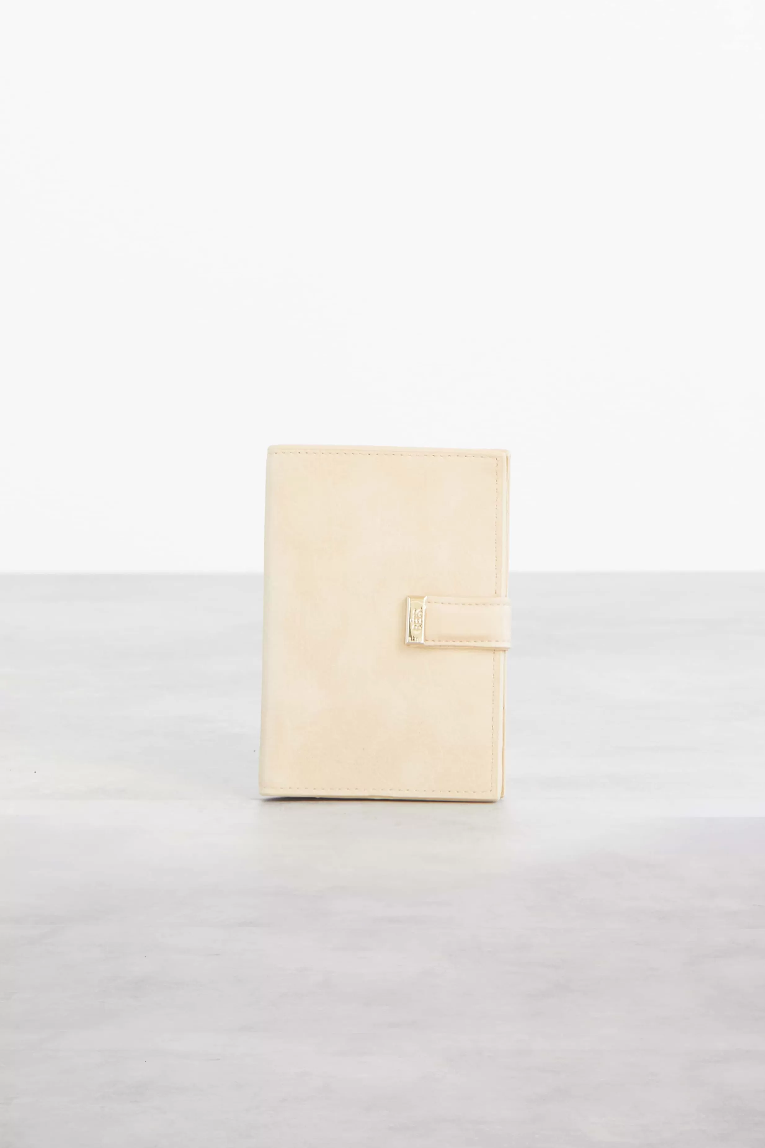 Best Sale The Passport & Luggage Tag Set In Beige Wallets & Wristlets